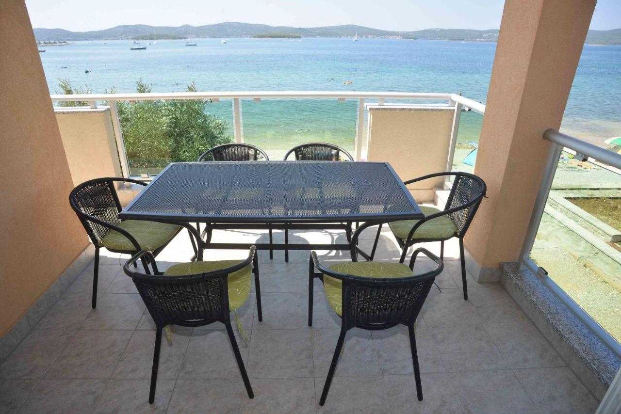 Apartments Citrine On The Beach Biograd Na Moru Exterior photo
