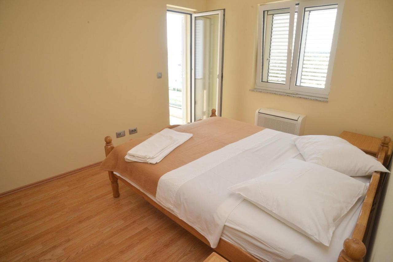 Apartments Citrine On The Beach Biograd Na Moru Exterior photo